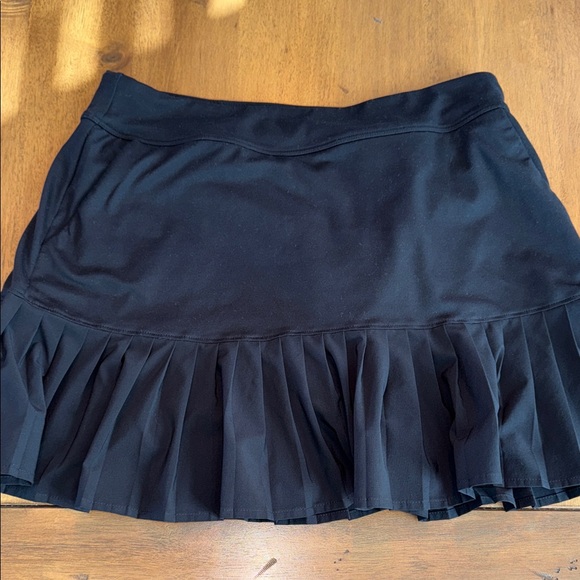 Under Armour Black Active  Skort with Pleats - Picture 1 of 7